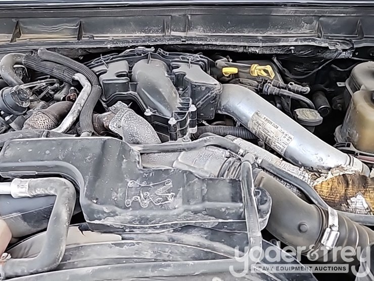 2014-ford-f550-xl-image-26