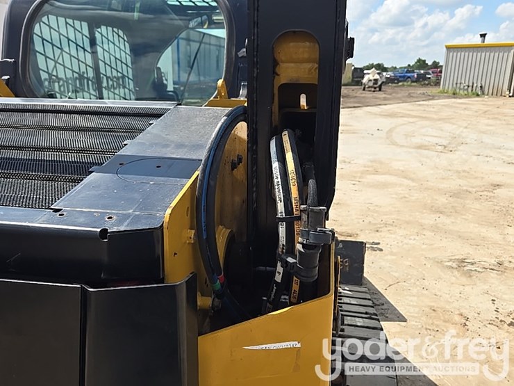 2022-caterpillar-259d3-image-41