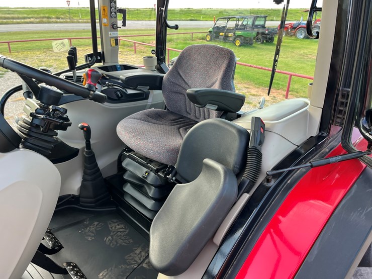 2019-massey-ferguson-6713-image-14