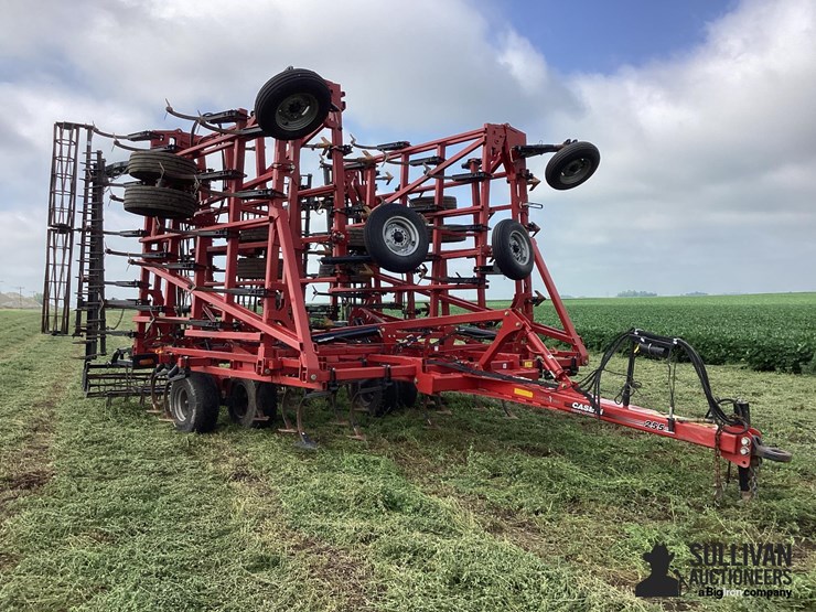 2017-case-ih-255-image-3
