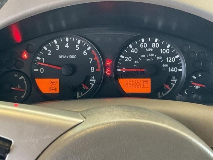 2015-nissan-frontier-image-17