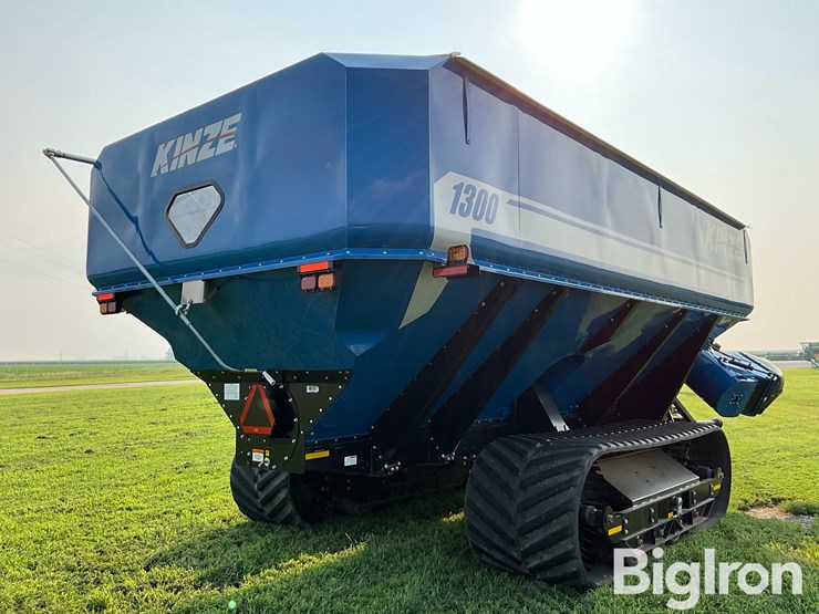 2017-kinze-1300-image-5