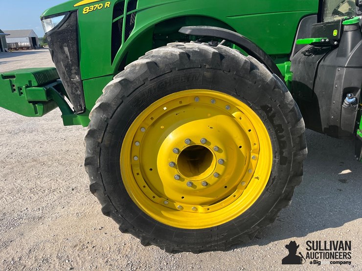 2017-john-deere-8370r-image-11