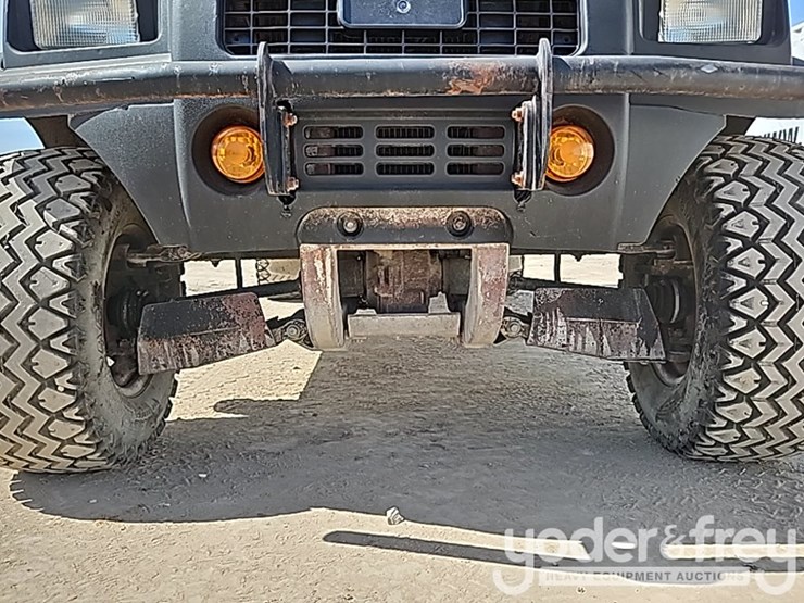 2019-club-car-carryall-1700-image-17