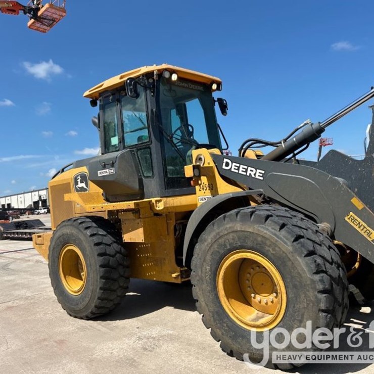 2019 DEERE 524L