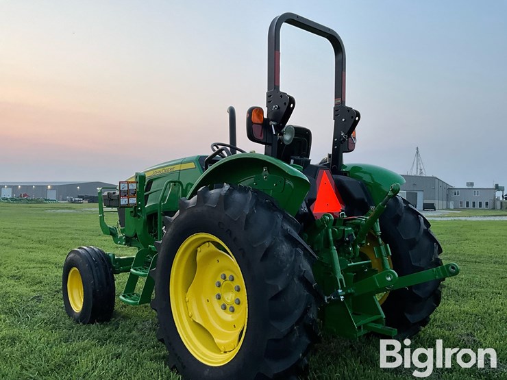 2023-john-deere-5050e-image-7