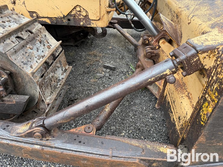 caterpillar-d6c-image-15