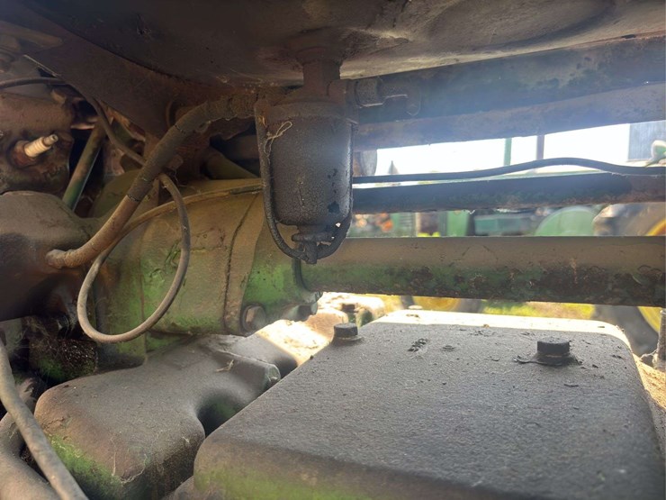 john-deere-720-image-31