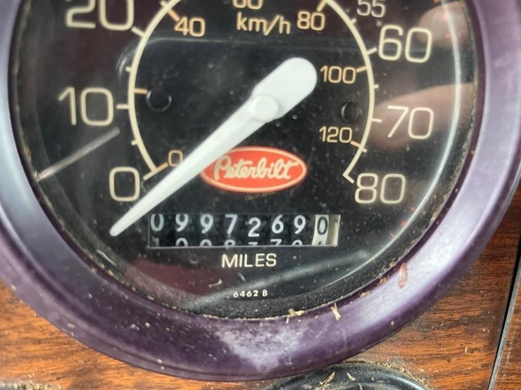 1999-peterbilt-379-image-21