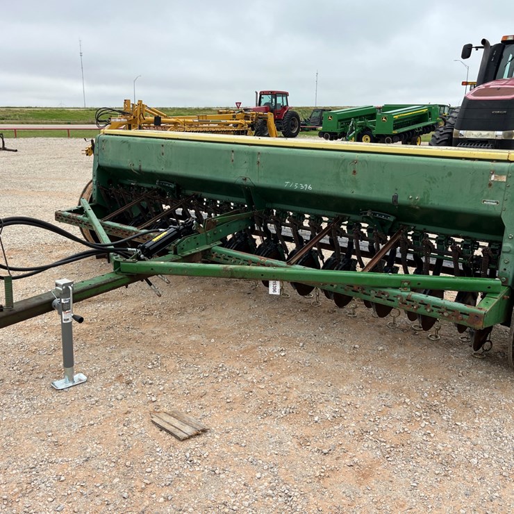 JOHN DEERE 8300