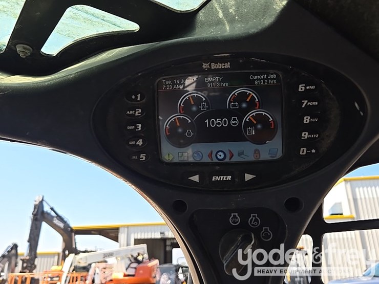 2019-bobcat-t590-image-52