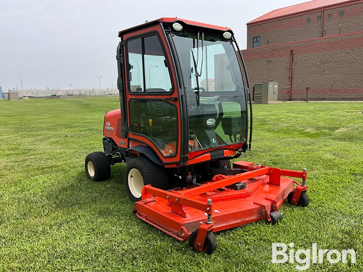 2019-kubota-f3990-image-3