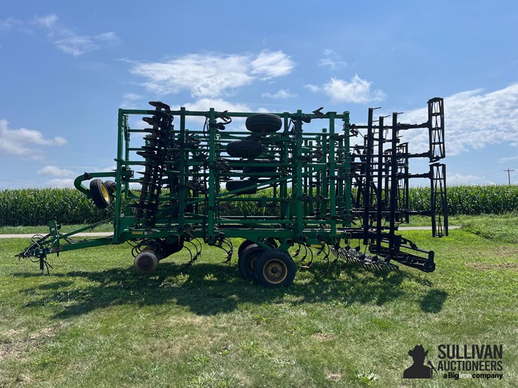 john-deere-2310-image-8