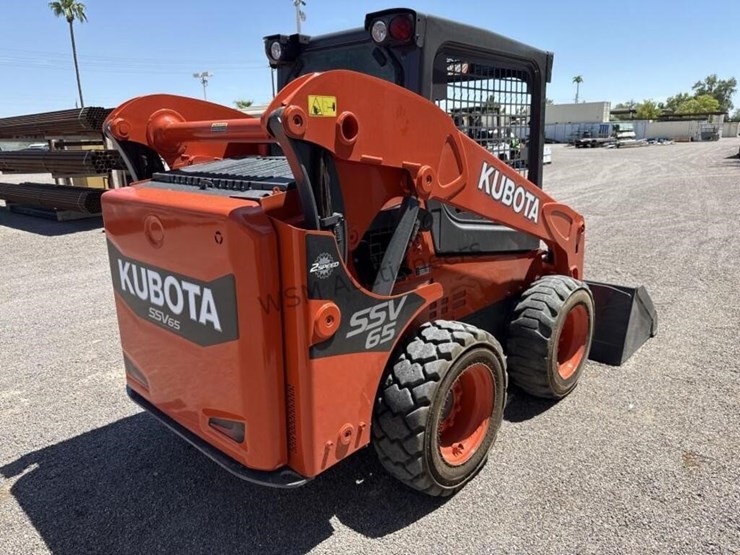kubota-ssv65-image-5