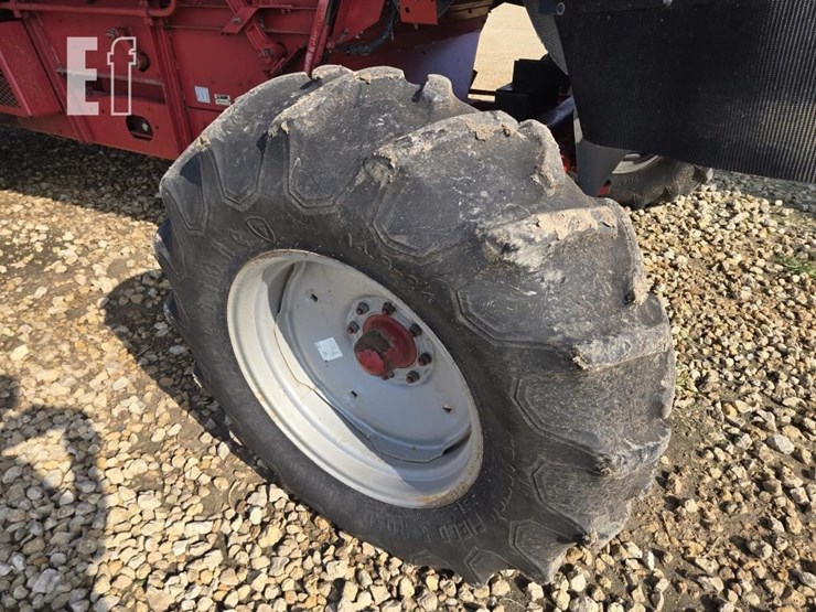 1992-case-ih-1660-image-22