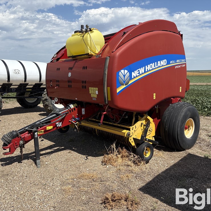 2014 NEW HOLLAND ROLL-BELT 560