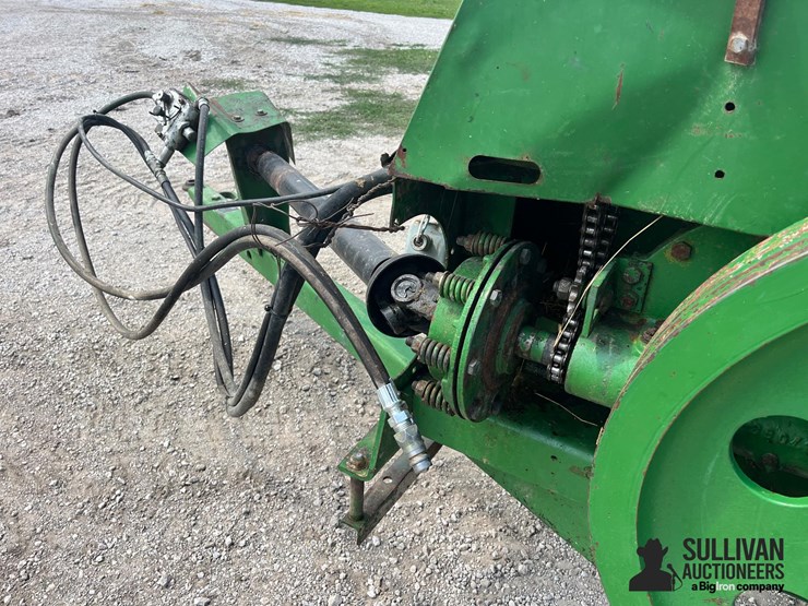 john-deere-337-image-17