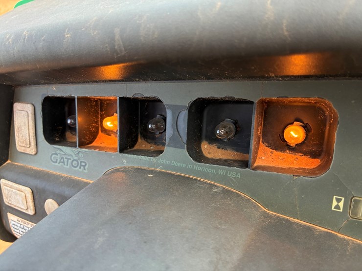#t8041-•-john-deere-825d-image-7