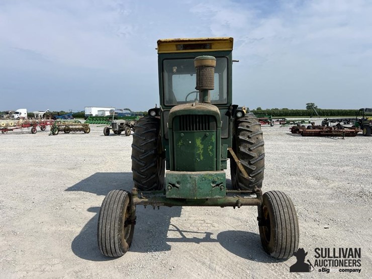 john-deere-4010-image-2