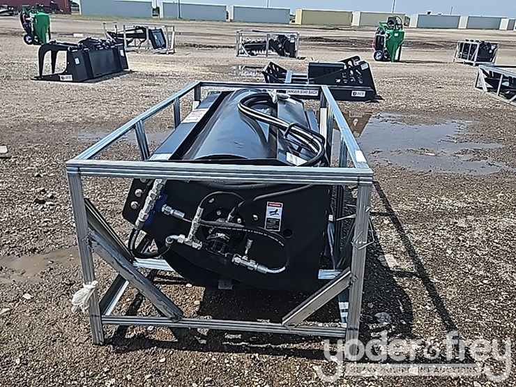 unused-jct-hd-vibratory-roller-to-suit-skidsteer-image-2