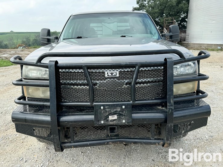 2006-chevrolet-2500hd-image-2