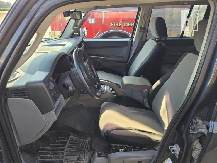 2007-jeep-commander-image-14