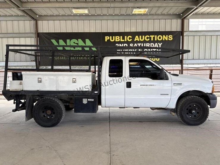 2006-ford-f350-image-1