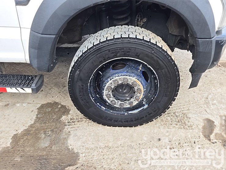 2019-ford-f550-image-12