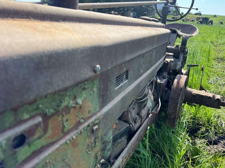 john-deere-h-image-14