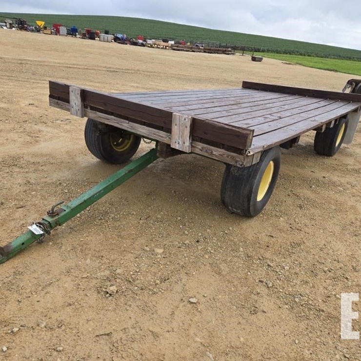 JOHN DEERE 1065A