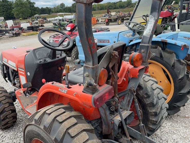 kubota-b7500-image-11