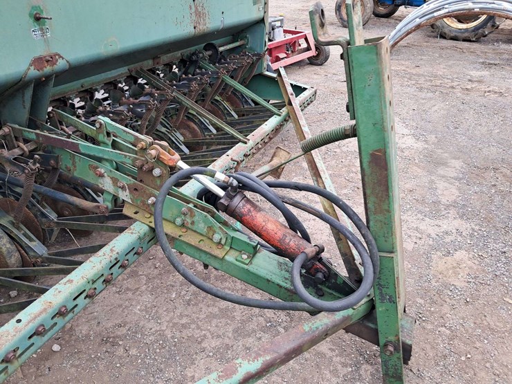 john-deere-8300-image-14