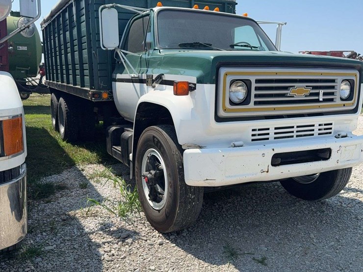 1975-wheeler-18-ft-image-2