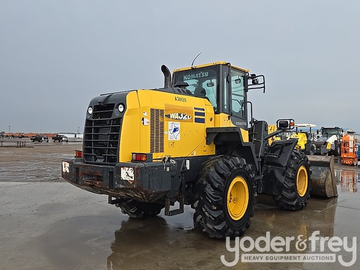 2017-komatsu-wa320-8-image-77