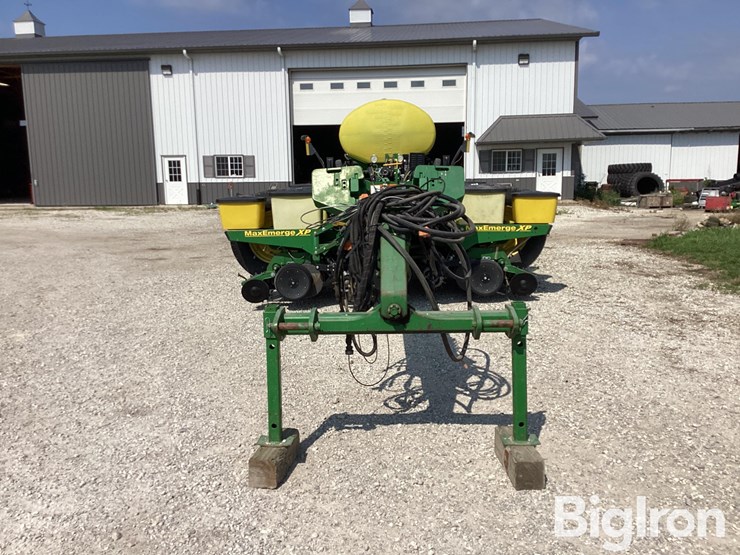 2006-john-deere-1770-image-2