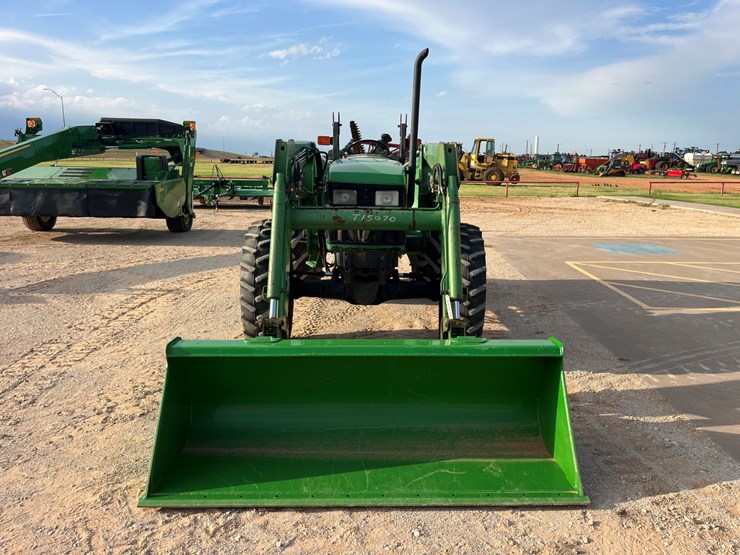 2001-john-deere-5210-image-5