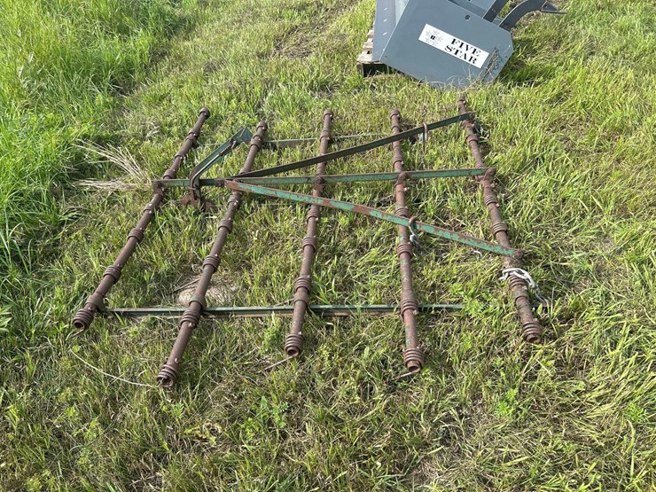 drag-section-image-4
