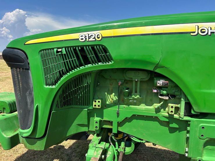 john-deere-8120-image-17