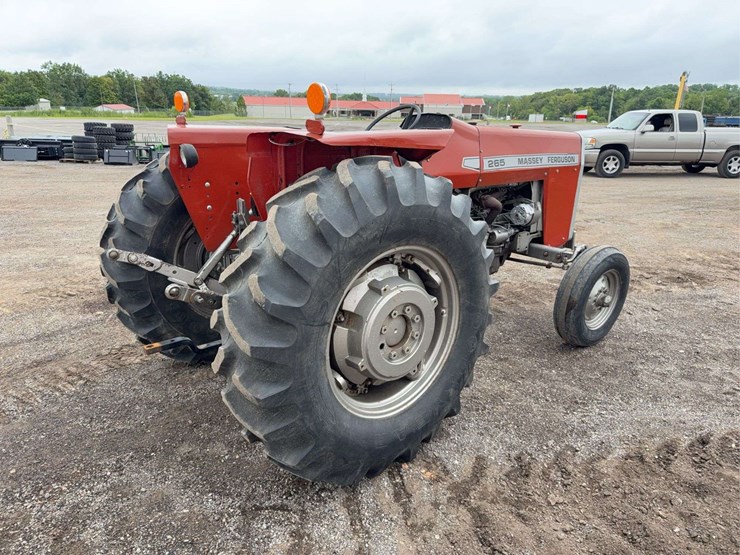 massey-ferguson-265-image-3