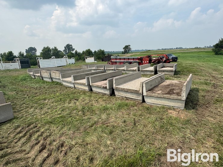 concrete-h-feed-bunks-image-8
