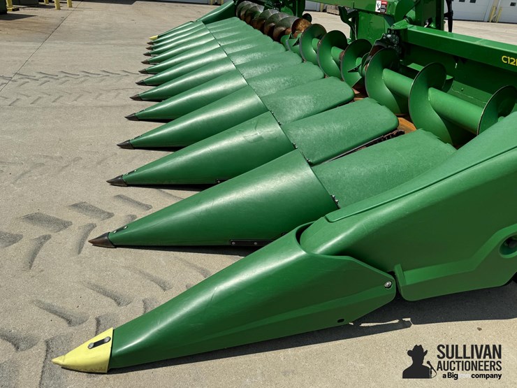 2023-john-deere-c12f-image-17