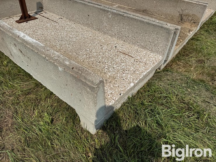 concrete-h-bunks-image-11