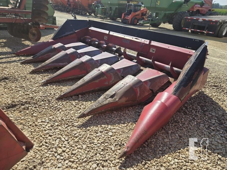 case-ih-1063-image-1