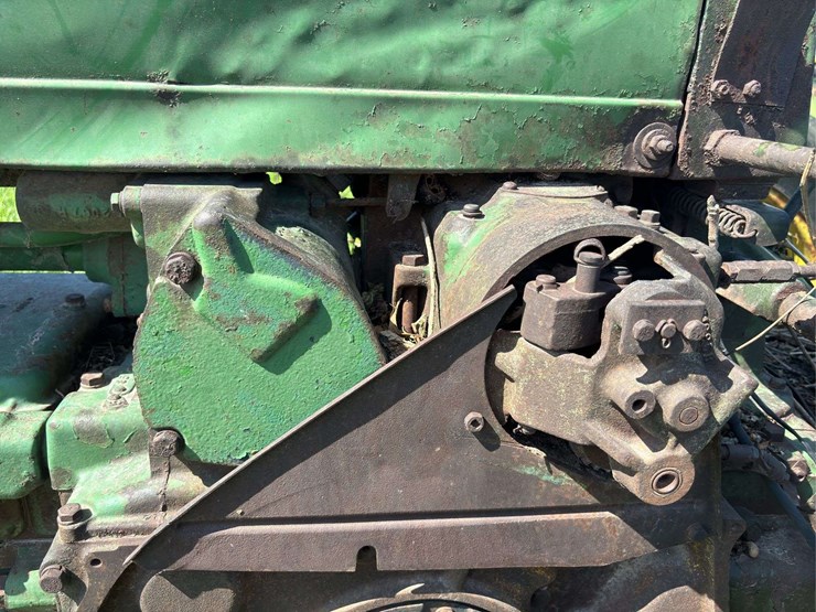john-deere-70-image-40
