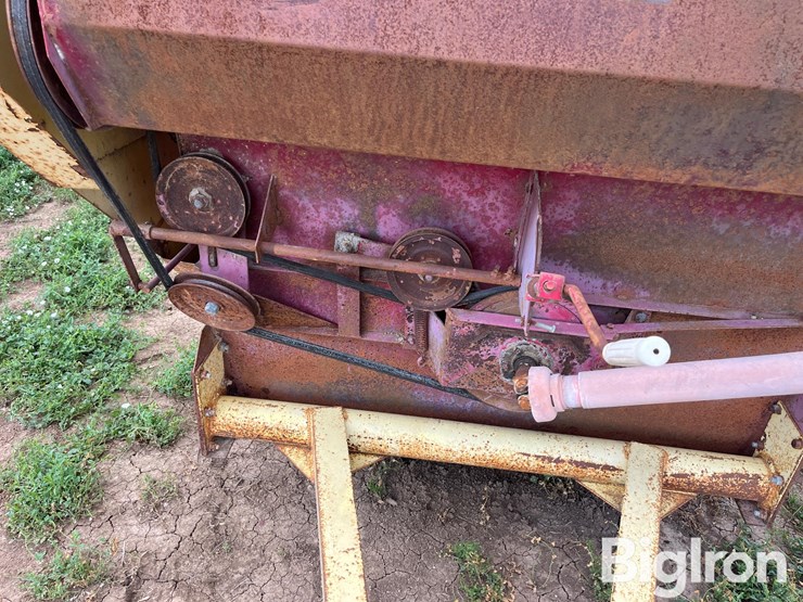 schuler-5x10-feed-wagon-image-10