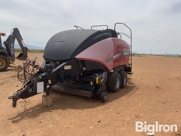 2014-case-ih-lb434-image-1