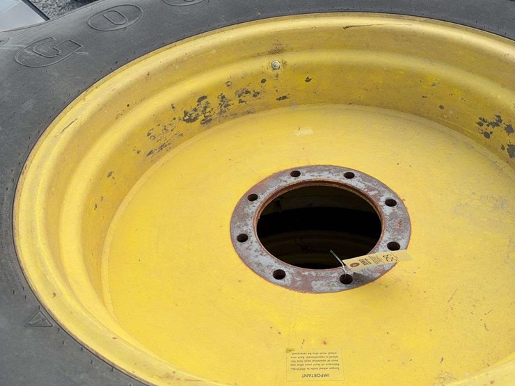 john-deere-8-image-5