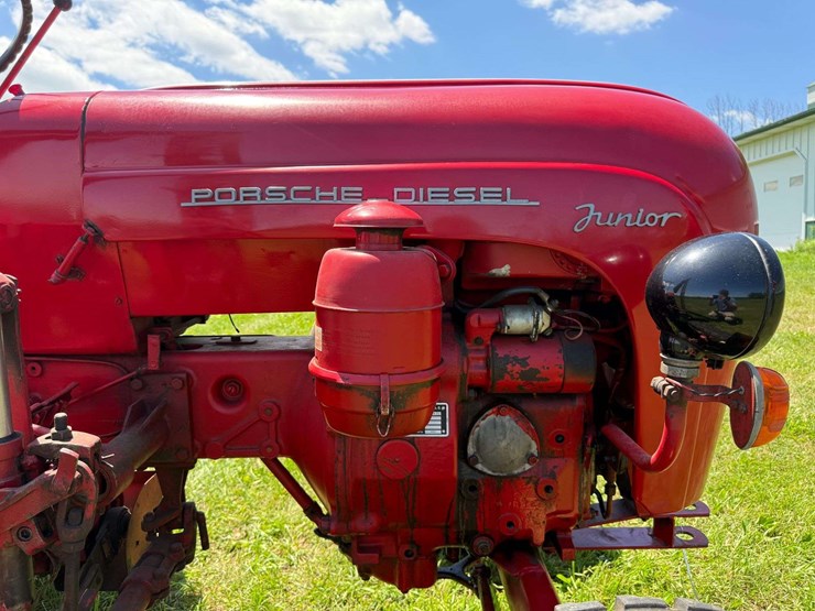 porsche-junior-image-19
