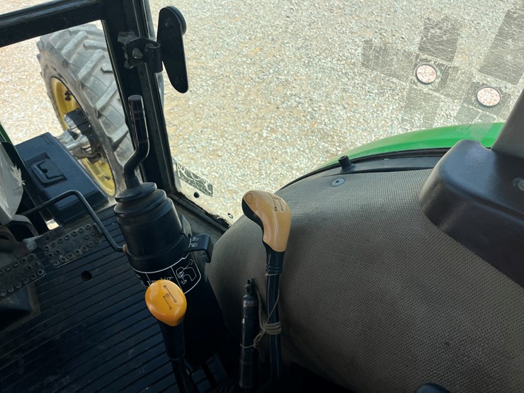 2010-john-deere-5093e-image-14