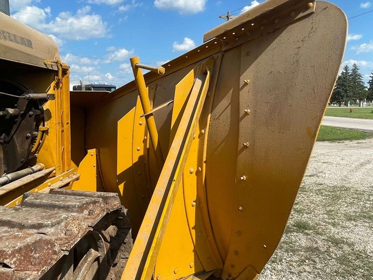 caterpillar-sixty-image-64